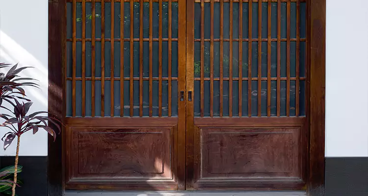 Accordion Patio Doors Repair in Palm Springs, FL