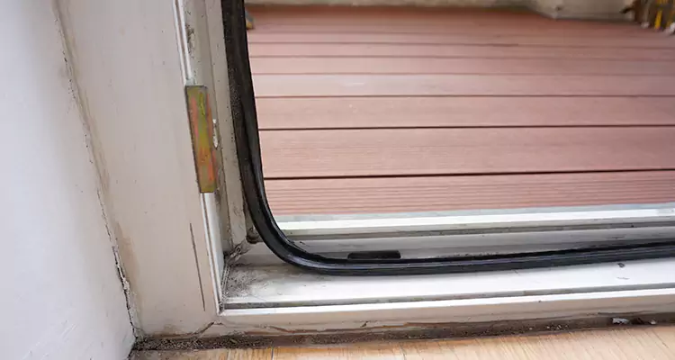 Why Choose Us for Leaking Sliding Glass Door Repair in Palm Springs, FL?
