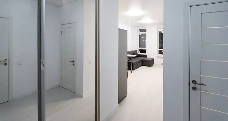 Modern Mirrored Closet Doors Repair in Palm Springs, FL