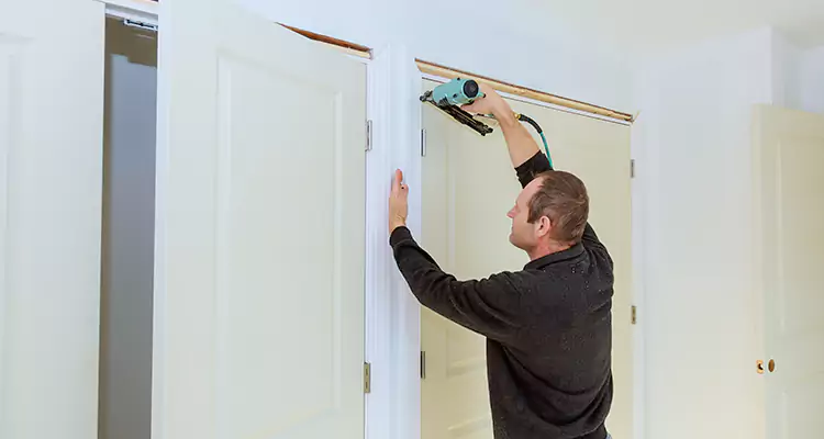 Top Rated Door Fixing ServiceFixing Garage Door Track in Palm Springs, FL
