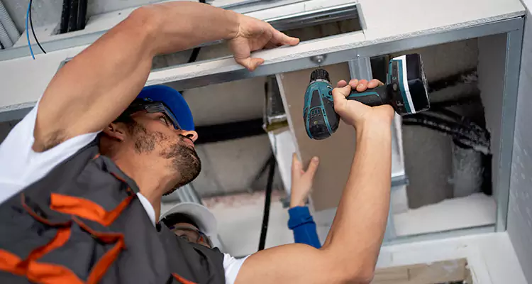 Emergency Overhead Door Repair in Palm Springs, FL