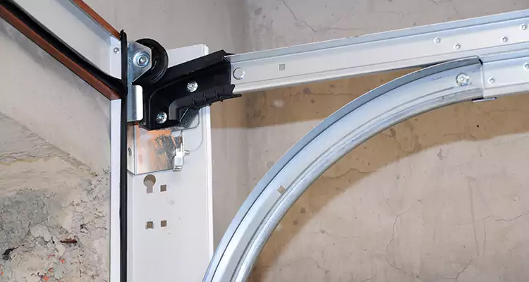 Maintain Liftmaster Garage Door Off Track in Palm Springs, FL