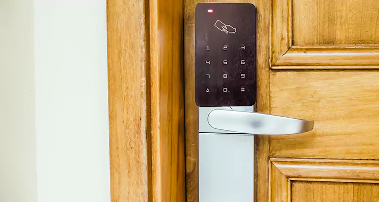 Keyless Hotel Door Locks Repair in Palm Springs, FL