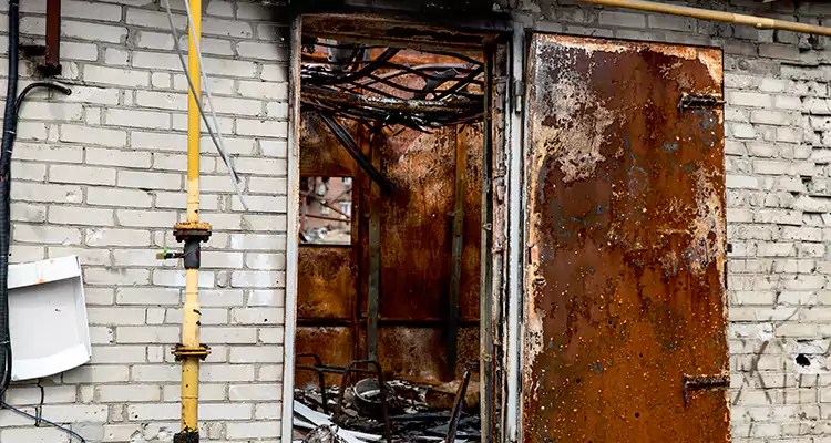 Metal Door Rust Repair in Palm Springs, FL